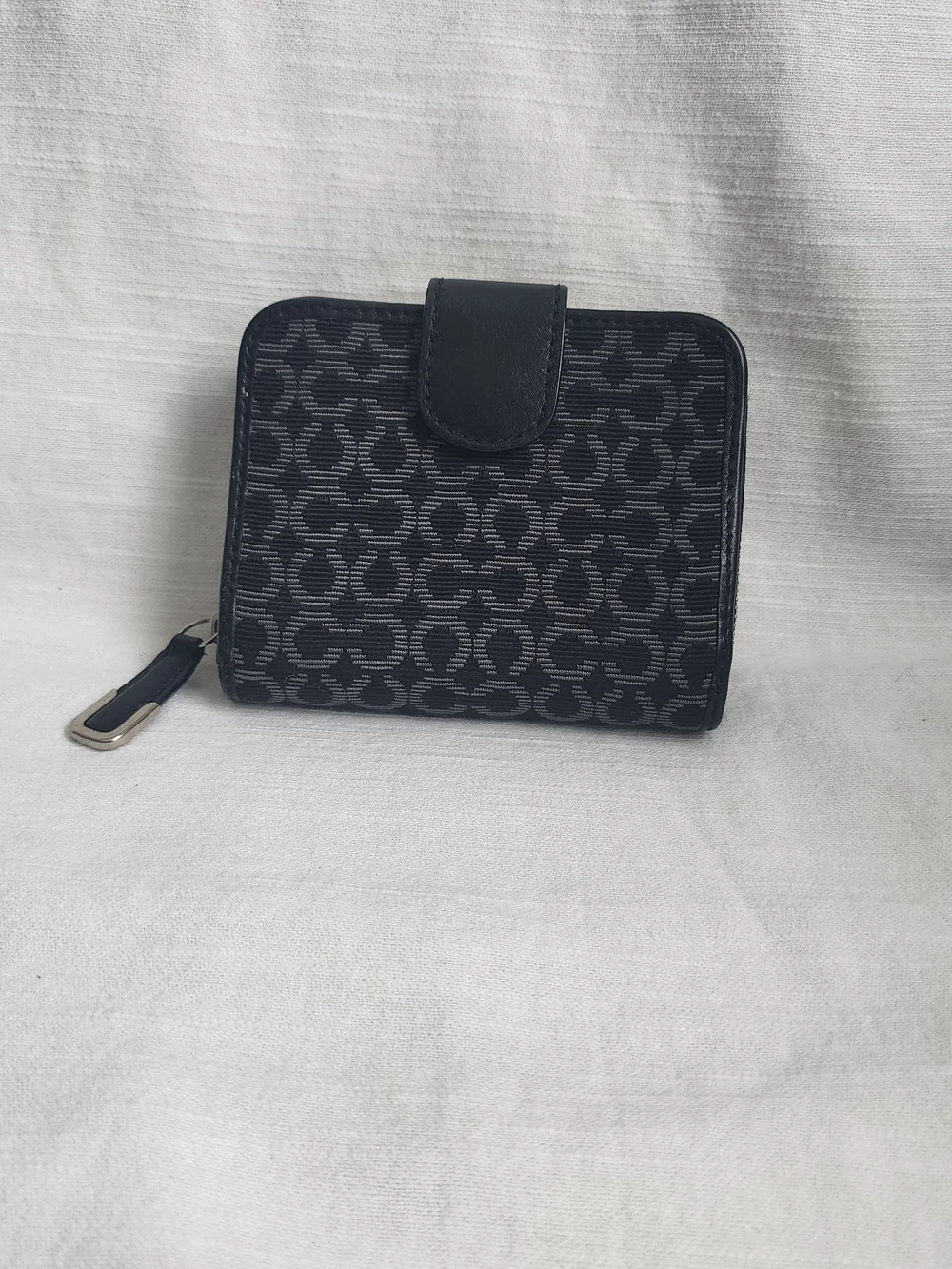 Coach Black/Charcoal Signature Zip Wallet
